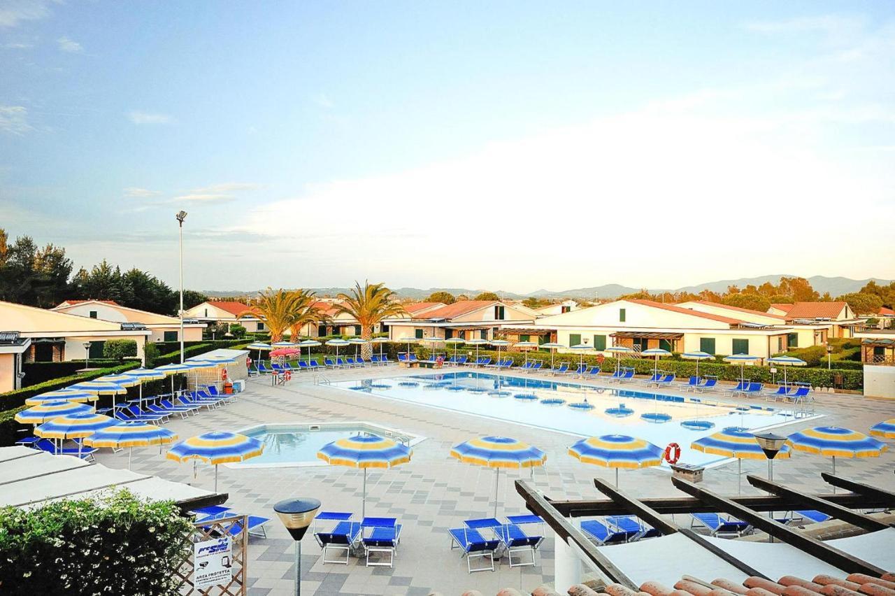 Apartment In Cecina Mare With Outdoor Pool Marina di Cecina Extérieur photo