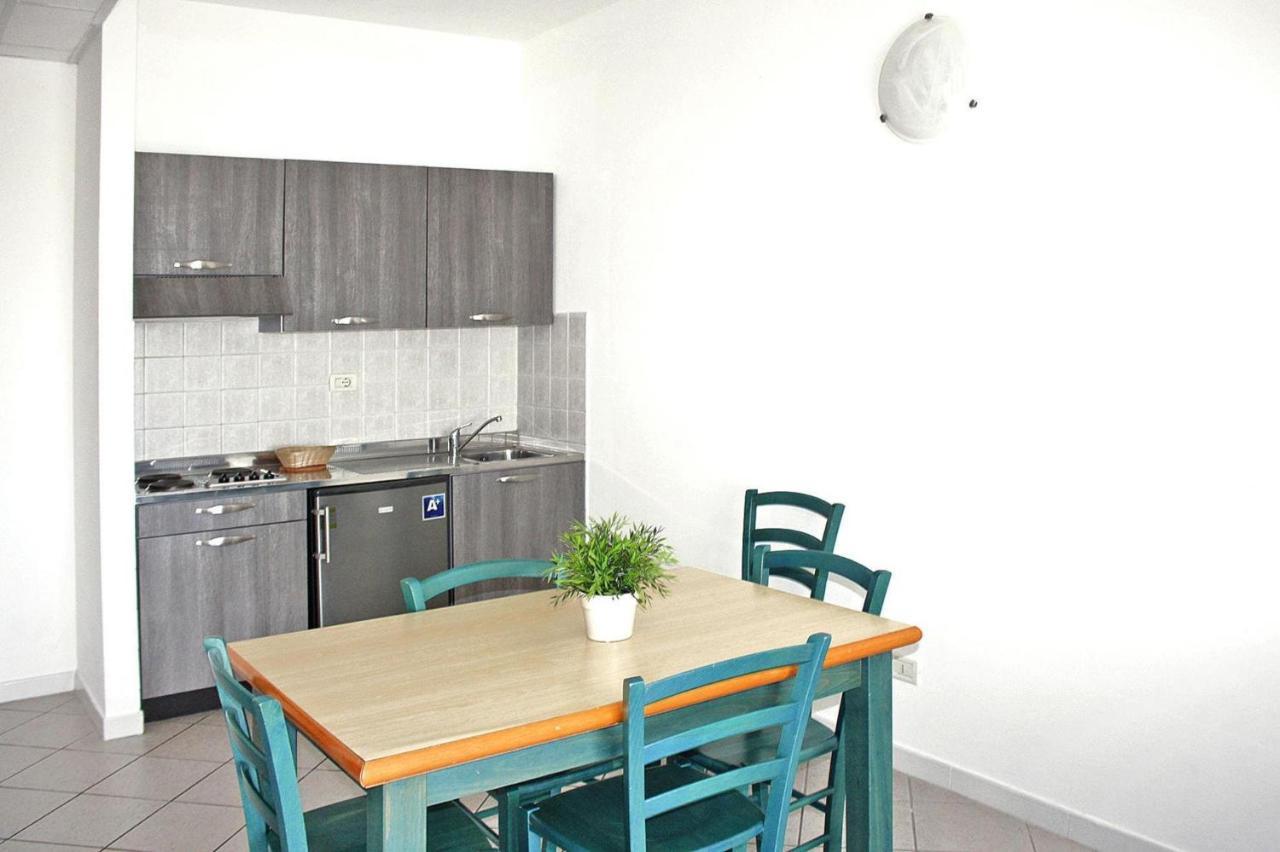 Apartment In Cecina Mare With Outdoor Pool Marina di Cecina Extérieur photo