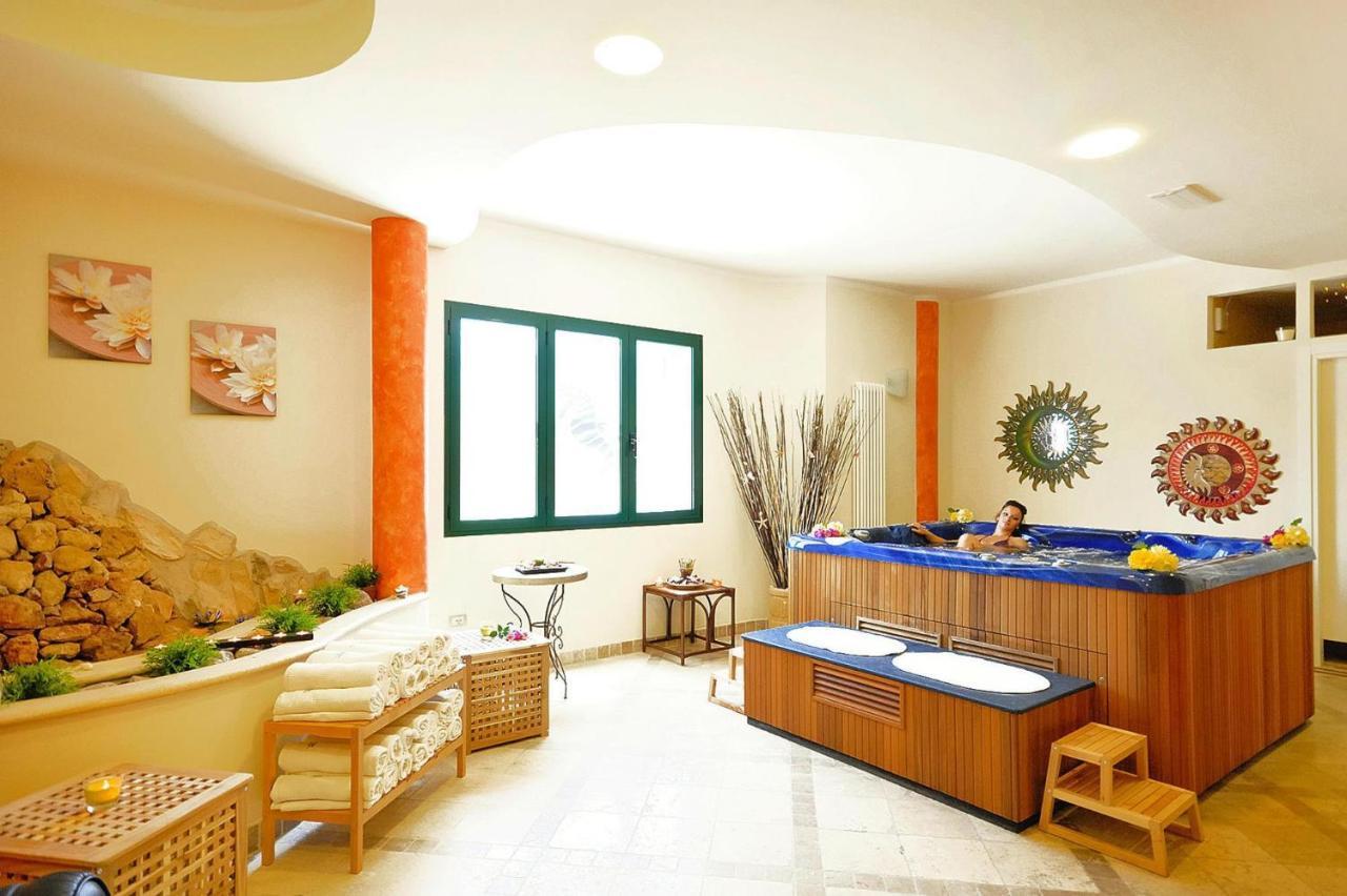Apartment In Cecina Mare With Outdoor Pool Marina di Cecina Extérieur photo